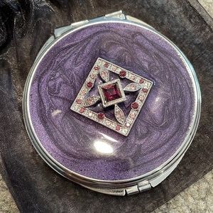 Spring street compact mirror